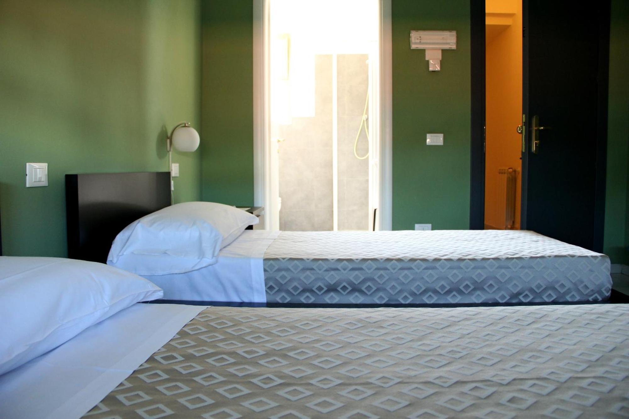 Hotel Sauro В'яреджо Екстер'єр фото