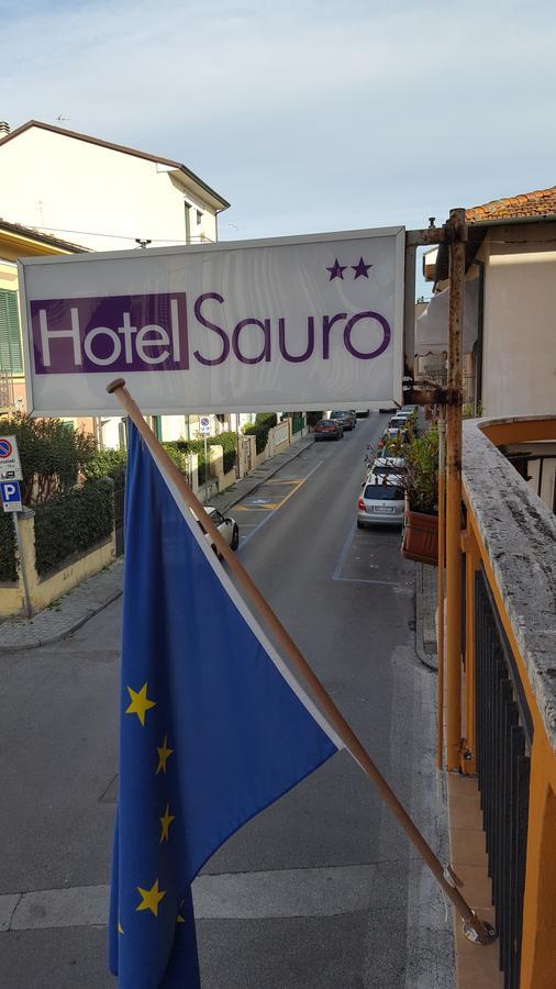 Hotel Sauro В'яреджо Екстер'єр фото